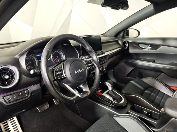 Kia Cerato IV Рестайлинг с пробегом 2022 года, цена 2 425 000 рублей, 36045 км, седан, Автокод Объявления