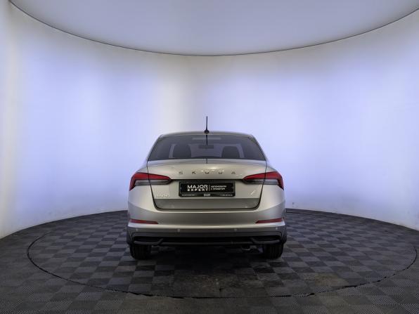 Skoda Rapid II с пробегом 2021 года, цена 1 599 000 рублей, 65066 км, лифтбек, Автокод Объявления