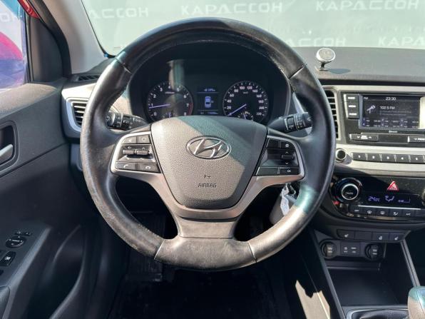 Hyundai Solaris I Рестайлинг с пробегом 2017 года, цена 1 090 000 рублей, 110286 км, седан, Автокод Объявления