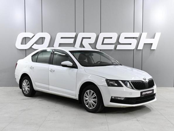 Skoda Octavia III (A7) Рестайлинг с пробегом 2019 года, цена 1 199 000 рублей, 135342 км, лифтбек, Автокод Объявления