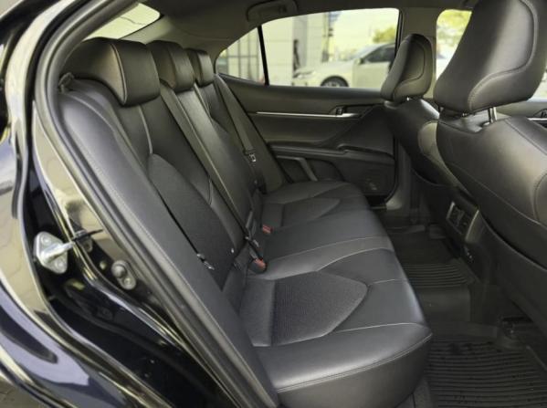Toyota Camry VIII (XV70) Рестайлинг с пробегом 2021 года, цена 2 800 000 рублей, 115473 км, седан, Автокод Объявления