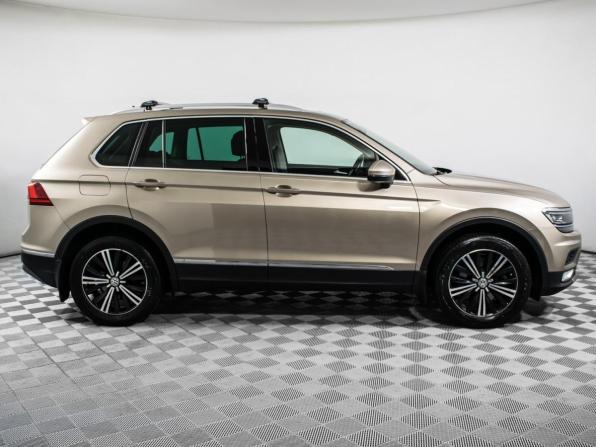 Volkswagen Tiguan II с пробегом 2017 года, цена 2 710 000 рублей, 103000 км, внедорожник, Автокод Объявления