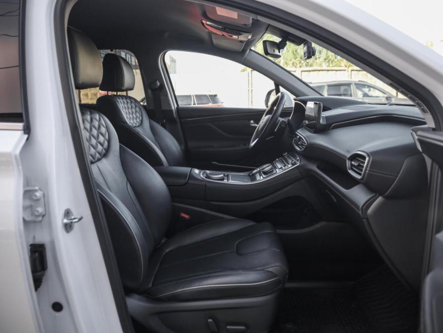 Hyundai Santa Fe IV Рестайлинг Санкт-Петербург  - изображение 25