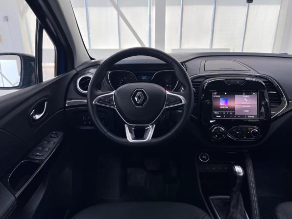 Renault Kaptur I Рестайлинг с пробегом 2021 года, цена 1 620 000 рублей, 84015 км, внедорожник, Автокод Объявления