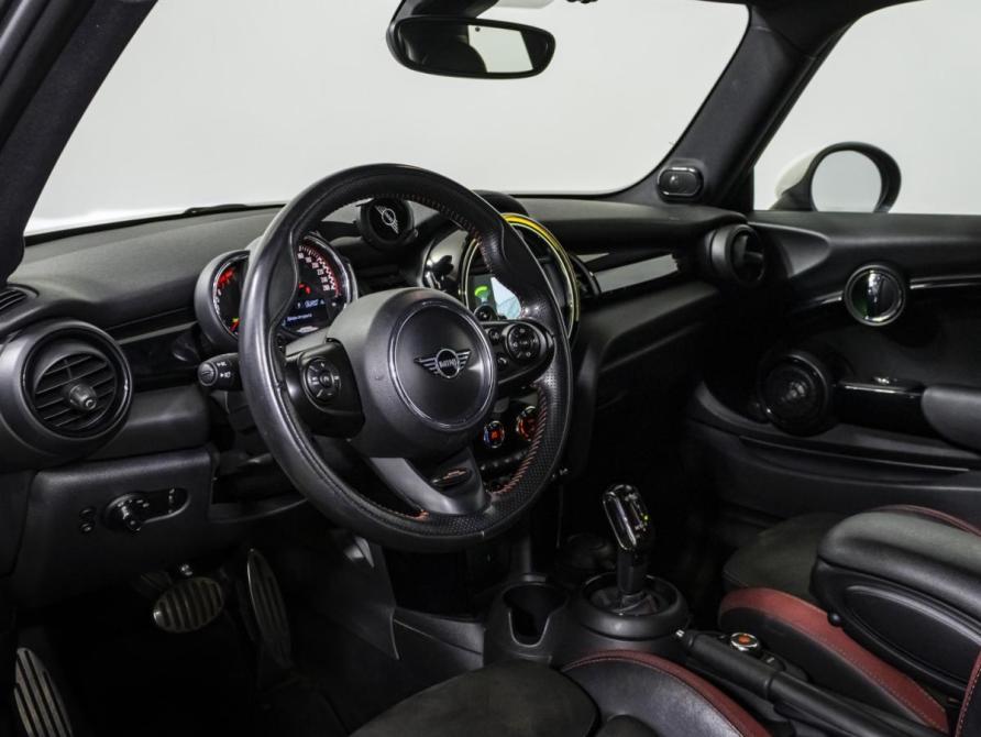 Mini Hatch III (F55/F56) Рестайлинг Москва  - изображение 10