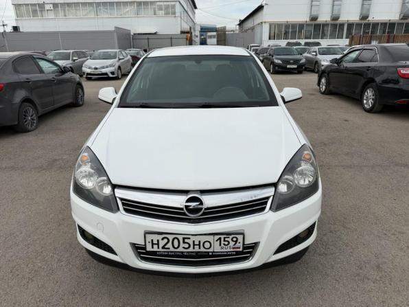 Opel Astra H Рестайлинг с пробегом 2013 года, цена 645 000 рублей, 169378 км, хэтчбек, Автокод Объявления