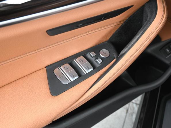 BMW 5 серии VII (G30/G31/G38) Рестайлинг с пробегом 2020 года, цена 4 949 000 рублей, 23689 км, седан, Автокод Объявления