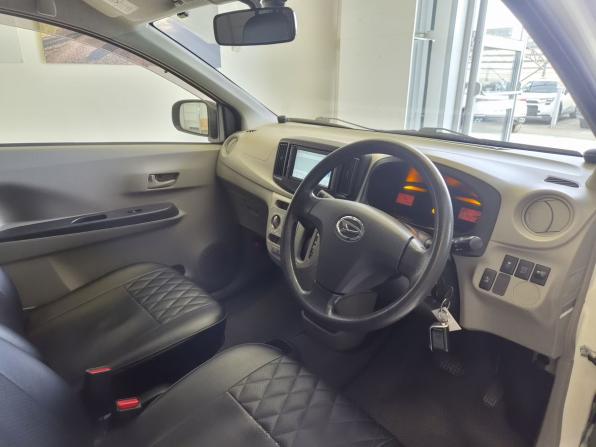 Daihatsu Mira e:S I Рестайлинг с пробегом 2015 года, цена 550 000 рублей, 81950 км, хэтчбек, Автокод Объявления