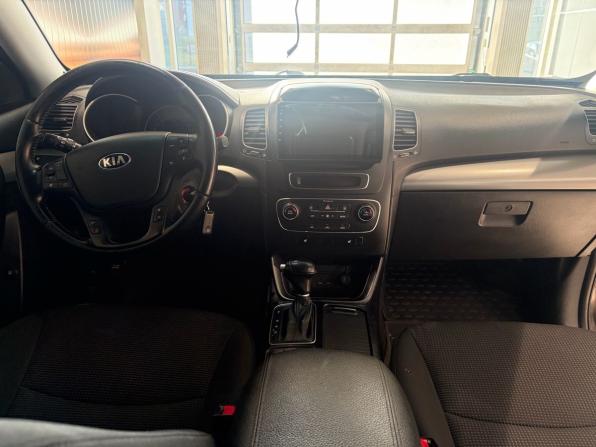 Kia Sorento II Рестайлинг с пробегом 2013 года, цена 1 599 000 рублей, 208000 км, внедорожник, Автокод Объявления