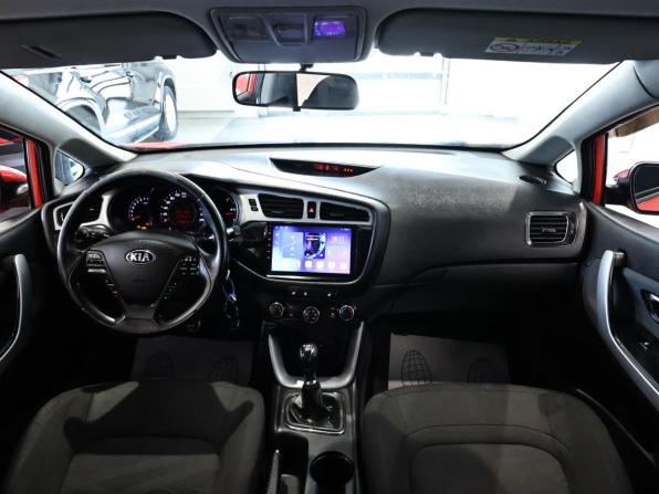 Kia Ceed II с пробегом 2014 года, цена 791 000 рублей, 176600 км, хэтчбек, Автокод Объявления