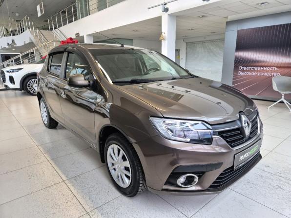 Renault Sandero II Рестайлинг с пробегом 2018 года, цена 999 000 рублей, 37019 км, хэтчбек, Автокод Объявления