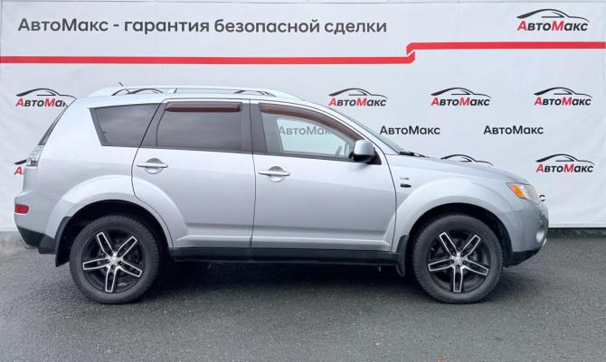 Mitsubishi Outlander II с пробегом 2007 года, цена 1 080 000 рублей, 301900 км, внедорожник, Автокод Объявления