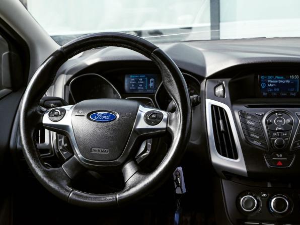 Ford Focus III с пробегом 2011 года, цена 699 000 рублей, 209665 км, хэтчбек, Автокод Объявления