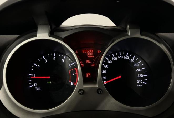 Nissan Juke I с пробегом 2012 года, цена 1 150 000 рублей, 80698 км, внедорожник, Автокод Объявления