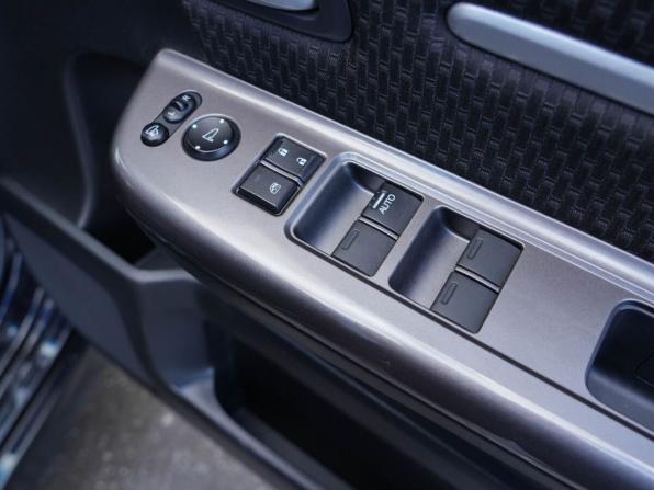 Honda Stepwgn V Рестайлинг с пробегом 2019 года, цена 2 400 000 рублей, 106845 км, минивэн, Автокод Объявления