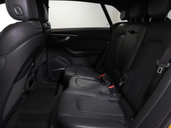Audi Q8 I (4M) с пробегом 2018 года, цена 5 699 000 рублей, 64999 км, внедорожник, Автокод Объявления
