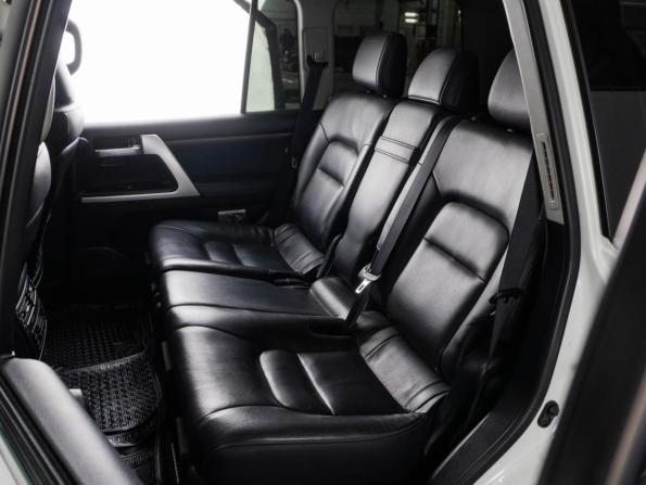 Toyota Land Cruiser 200 Series Рестайлинг 2 с пробегом 2018 года, цена 6 839 000 рублей, 176053 км, внедорожник, Автокод Объявления