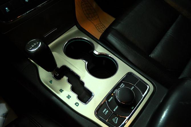 Jeep Grand Cherokee IV (WK2) с пробегом 2012 года, цена 1 825 000 рублей, 206298 км, внедорожник, Автокод Объявления