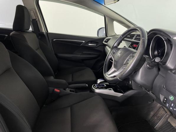 Honda Fit III с пробегом 2016 года, цена 1 070 000 рублей, 138953 км, хэтчбек, Автокод Объявления
