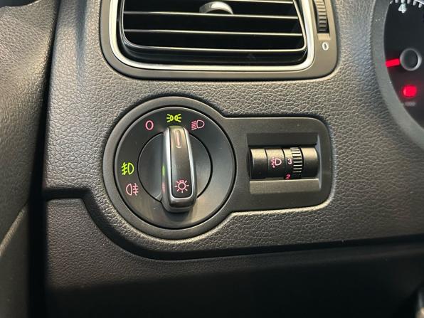 Volkswagen Polo V с пробегом 2013 года, цена 799 900 рублей, 259123 км, седан, Автокод Объявления