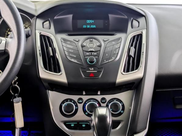 Ford Focus III с пробегом 2012 года, цена 880 000 рублей, 71132 км, седан, Автокод Объявления