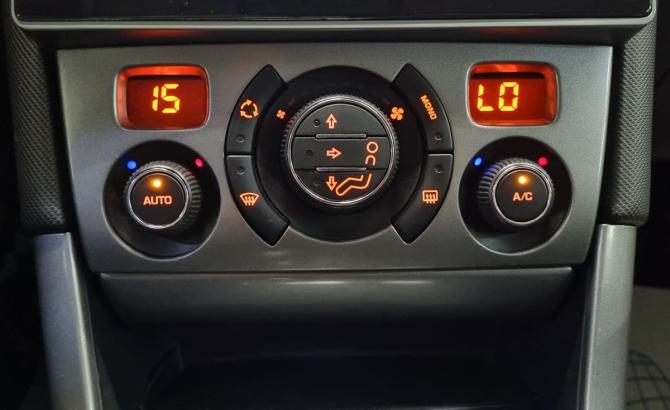 Peugeot 308 I с пробегом 2011 года, цена 489 000 рублей, 160475 км, хэтчбек, Автокод Объявления