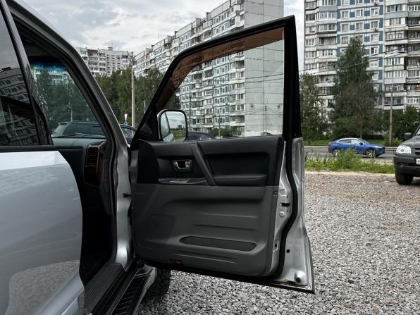 Mitsubishi Pajero III Рестайлинг с пробегом 2003 года, цена 885 000 рублей, 299800 км, внедорожник, Автокод Объявления