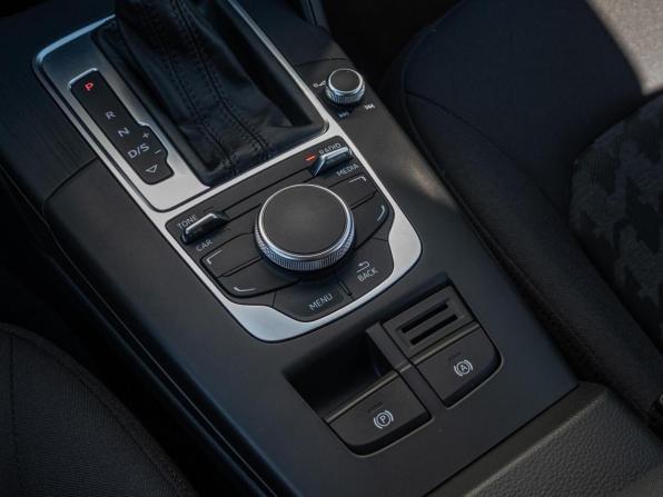 Audi A3 III (8V) с пробегом 2015 года, цена 1 415 000 рублей, 154514 км, седан, Автокод Объявления