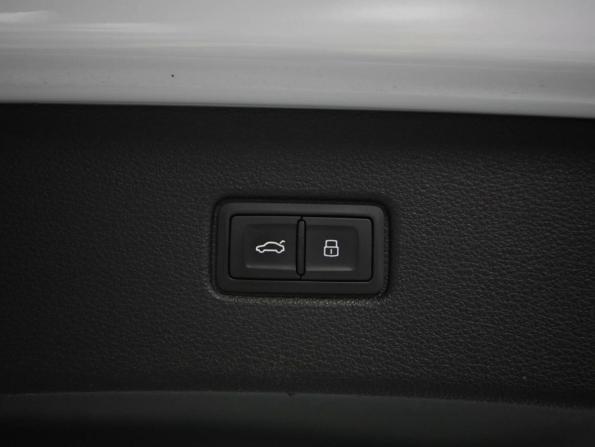 Audi Q7 II (4M) с пробегом 2018 года, цена 5 100 000 рублей, 103920 км, внедорожник, Автокод Объявления