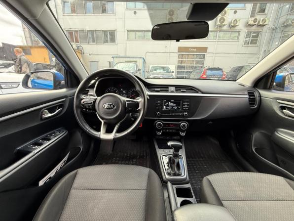 Kia Rio IV Рестайлинг с пробегом 2021 года, цена 1 649 000 рублей, 53000 км, седан, Автокод Объявления