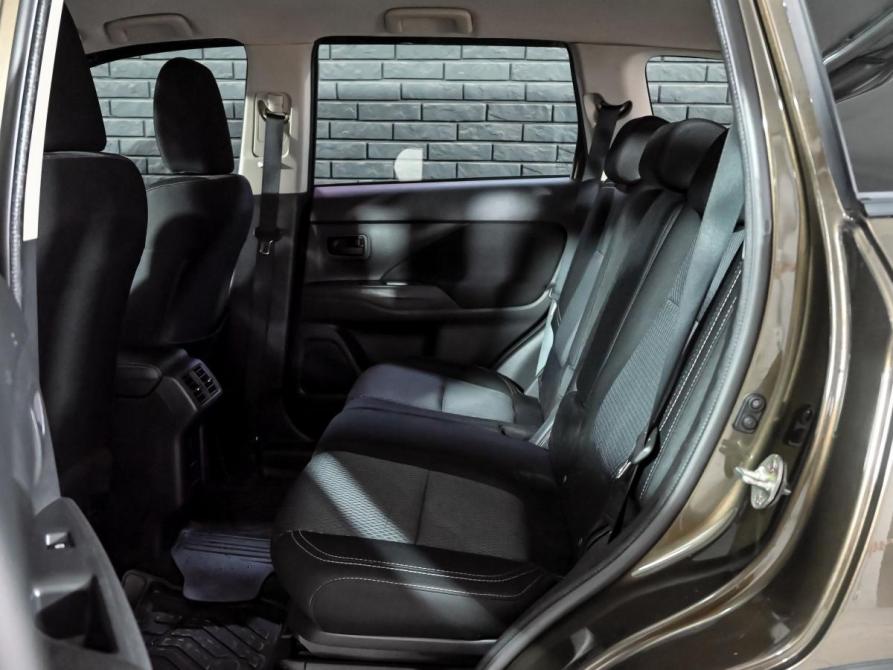 Mitsubishi Outlander III Рестайлинг 3 Екатеринбург  - изображение 18