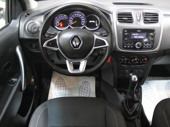 Renault Logan II Рестайлинг с пробегом 2019 года, цена 1 145 000 рублей, 107798 км, седан, Автокод Объявления