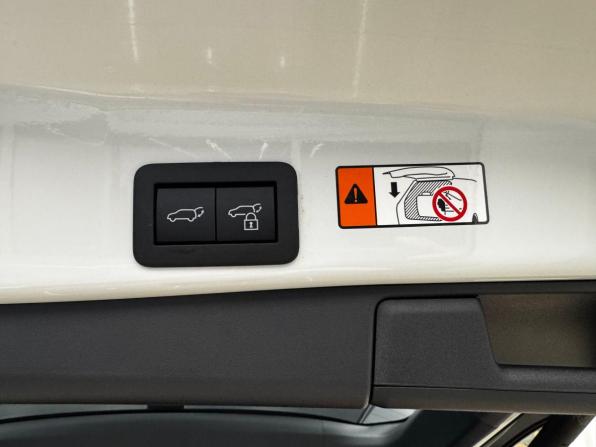 Toyota RAV4 VI (XA60) с пробегом 2026 года, цена 4 250 000 рублей, 11 км, внедорожник, Автокод Объявления