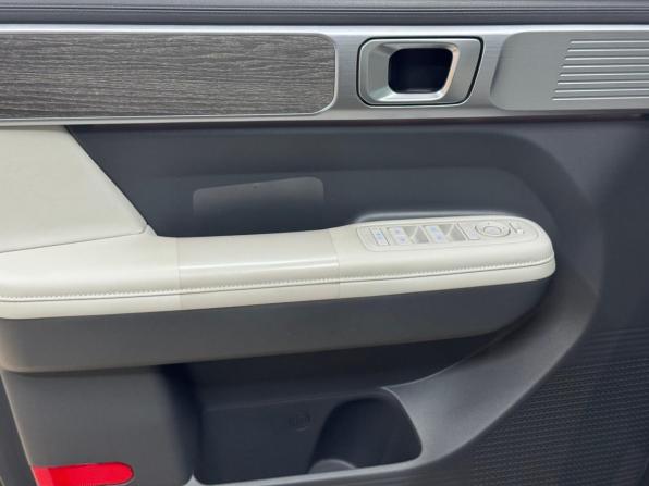 Hyundai Santa Fe V (MX5) с пробегом 2024 года, цена 4 895 000 рублей, 32920 км, внедорожник, Автокод Объявления