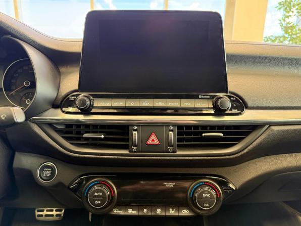 Kia Cerato IV с пробегом 2021 года, цена 2 195 000 рублей, 74000 км, седан, Автокод Объявления