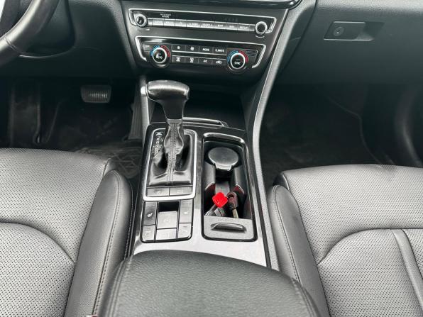 Kia Optima IV Рестайлинг с пробегом 2019 года, цена 1 875 000 рублей, 142240 км, седан, Автокод Объявления