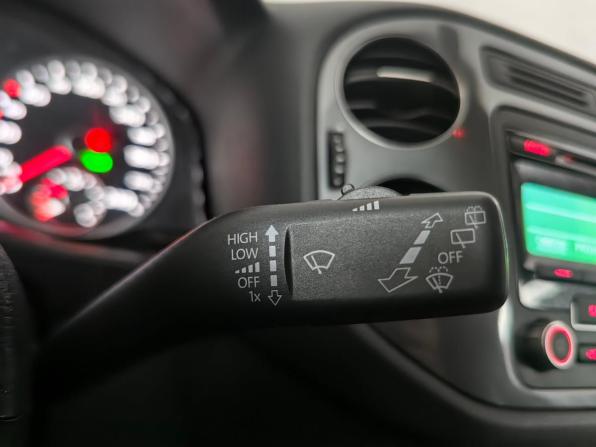 Volkswagen Tiguan I Рестайлинг с пробегом 2013 года, цена 1 377 000 рублей, 179565 км, внедорожник, Автокод Объявления