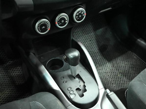 Mitsubishi Outlander II с пробегом 2008 года, цена 1 100 000 рублей, 238439 км, внедорожник, Автокод Объявления