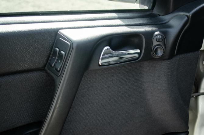 Opel Astra G с пробегом 2003 года, цена 199 000 рублей, 300000 км, седан, Автокод Объявления