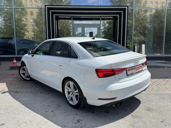 Audi A3 III (8V) Рестайлинг с пробегом 2019 года, цена 2 350 000 рублей, 40275 км, седан, Автокод Объявления