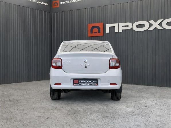 Renault Logan II с пробегом 2017 года, цена 917 000 рублей, 93800 км, седан, Автокод Объявления