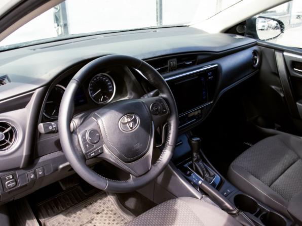 Toyota Corolla XI (E160 E170 E180) Рестайлинг 1 с пробегом 2017 года, цена 1 849 000 рублей, 89028 км, седан, Автокод Объявления