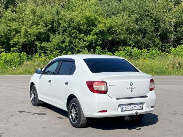 Renault Logan II Рестайлинг с пробегом 2019 года, цена 679 000 рублей, 123000 км, седан, Автокод Объявления