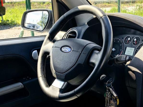 Ford Fusion I Рестайлинг с пробегом 2008 года, цена 329 000 рублей, 240899 км, хэтчбек, Автокод Объявления