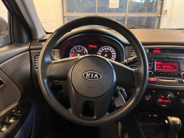 Kia Rio II Рестайлинг с пробегом 2011 года, цена 640 000 рублей, 147525 км, хэтчбек, Автокод Объявления