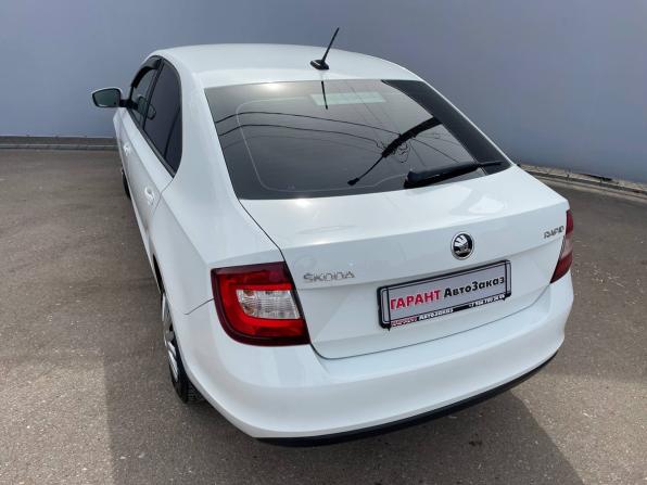 Skoda Rapid I Рестайлинг с пробегом 2017 года, цена 1 095 000 рублей, 165366 км, лифтбек, Автокод Объявления