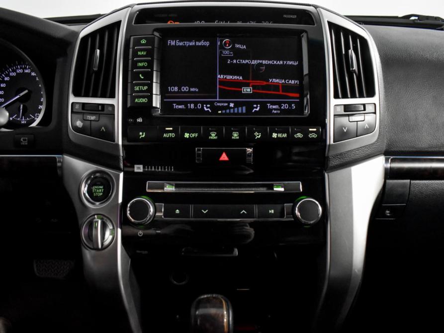 Toyota Land Cruiser 200 Series Рестайлинг 1 Санкт-Петербург  - изображение 17