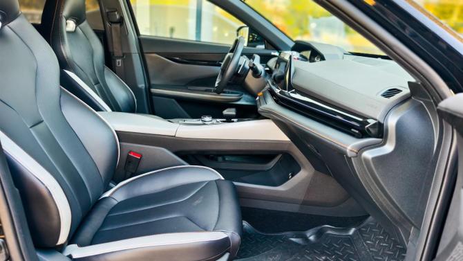 Changan UNI-V I с пробегом 2024 года, цена 3 350 000 рублей, 23453 км, лифтбек, Автокод Объявления