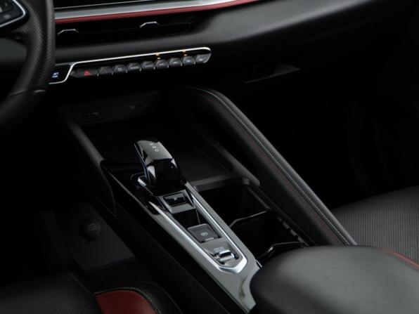 Geely Coolray I Рестайлинг с пробегом 2024 года, цена 2 187 077 рублей, 33379 км, внедорожник, Автокод Объявления