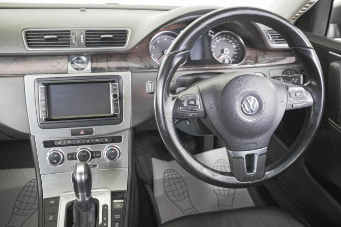 Volkswagen Passat B7 с пробегом 2013 года, цена 1 179 000 рублей, 150000 км, седан, Автокод Объявления